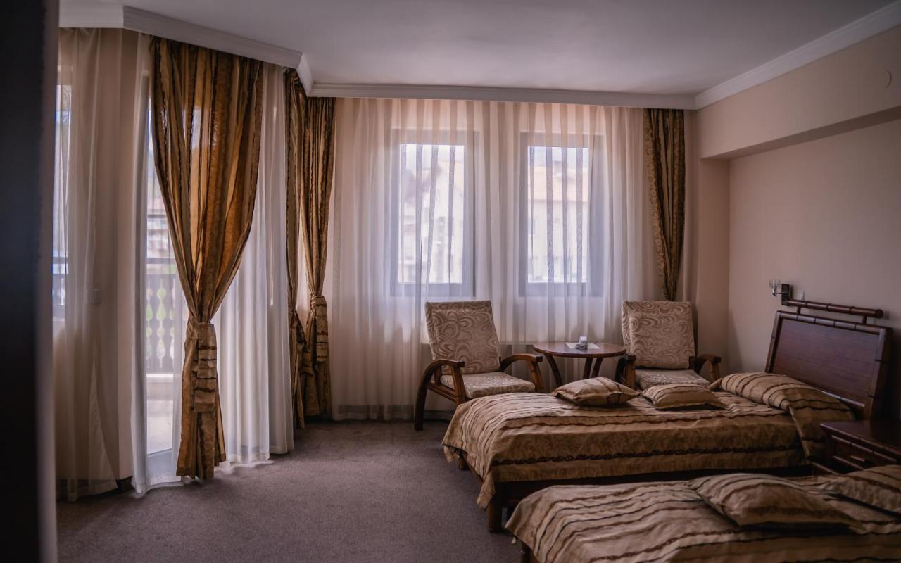 Hotel Orbel Dobrinishte Exterior foto
